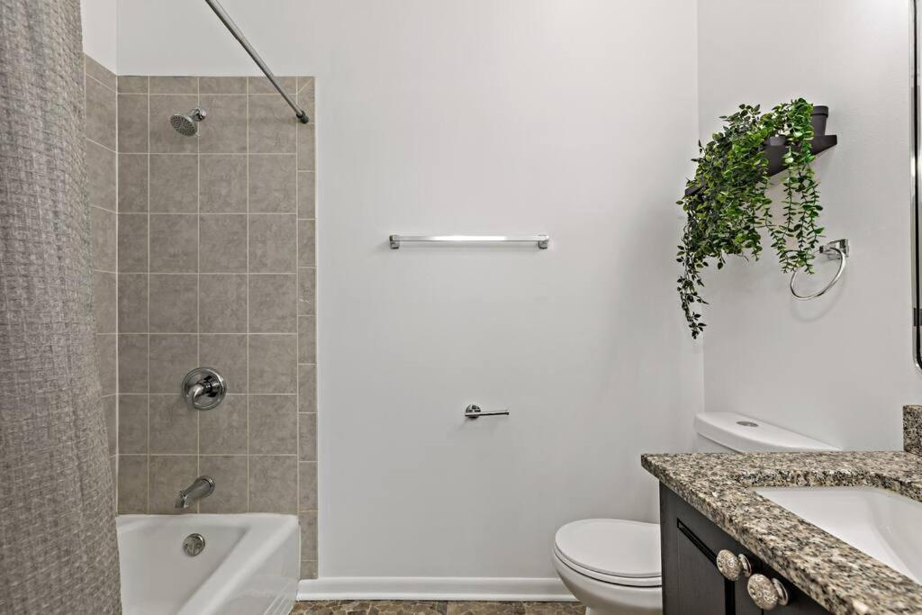 The Penthouse, Lux Stay Near Downtown, Uofc & Lake Chicago Exterior foto